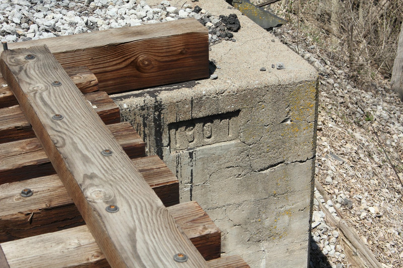 Date stamp, west abutment